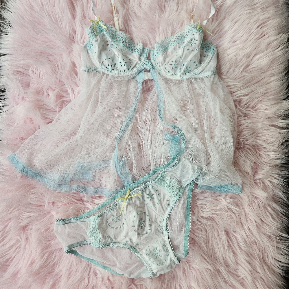Victorias secret white and turquoise eyelet teddy